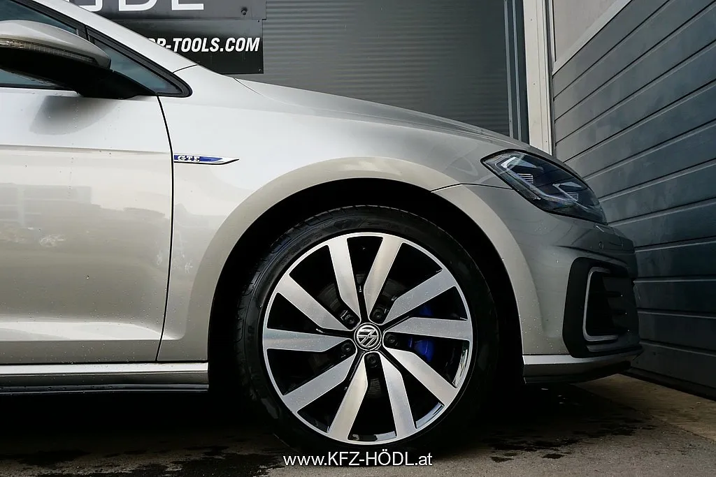 Volkswagen Golf GTE 1,4 PHEV Image 7