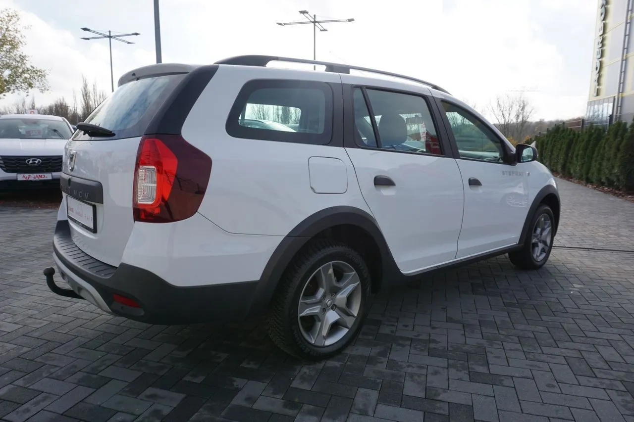 Dacia Logan TCe 90 MCV Stepway Navi...  Image 4